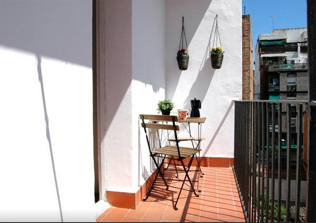 Bcn4Days 24/7 Apartments L'Hospitalet de Llobregat Ngoại thất bức ảnh